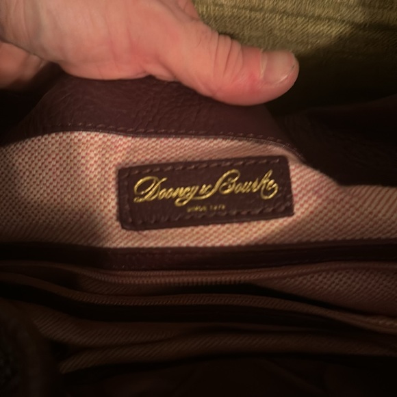 Dooney and Bourke Mahogany Vintage Handbag in MINT condition! - Picture 4 of 6